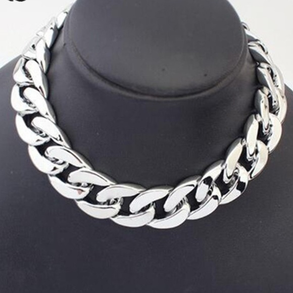 Link Jewelry - Metal Chain Link Choker Chunky Gold Silver B22